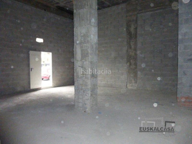 Foto f79f24e6-5441-4dbf-b682-c43e8b54b9d2. Rent business premise in San Adrián Bilbao
