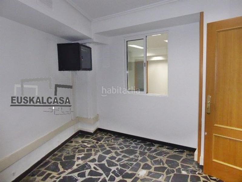 Foto a115dcc9-3a11-452f-8c10-b257d5489560. Ufficio con riscaldamento in Campuzano Bilbao