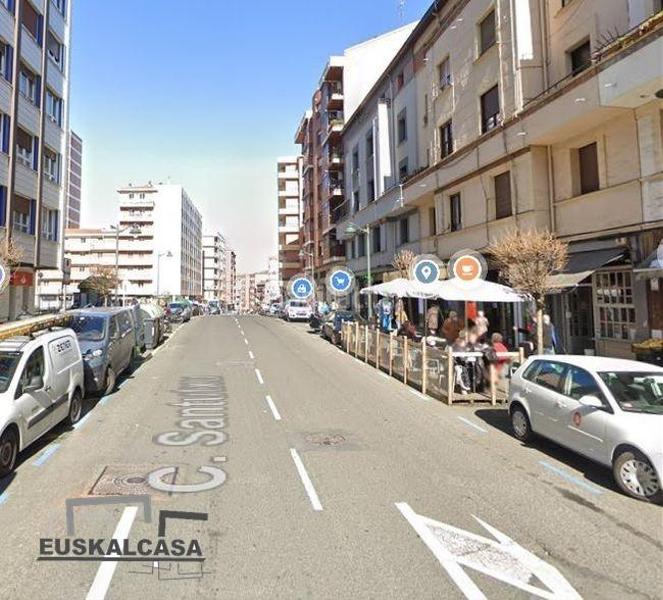 Foto a8cd5386-559c-40d2-b6a4-ec0de3ca9e64. Aparcament cotxe a Santutxu-Basarrate Bilbao