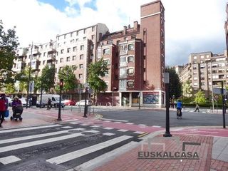 Aparcament cotxe en Ametzola. Ocasion parcela garaje c�ntrica!!!