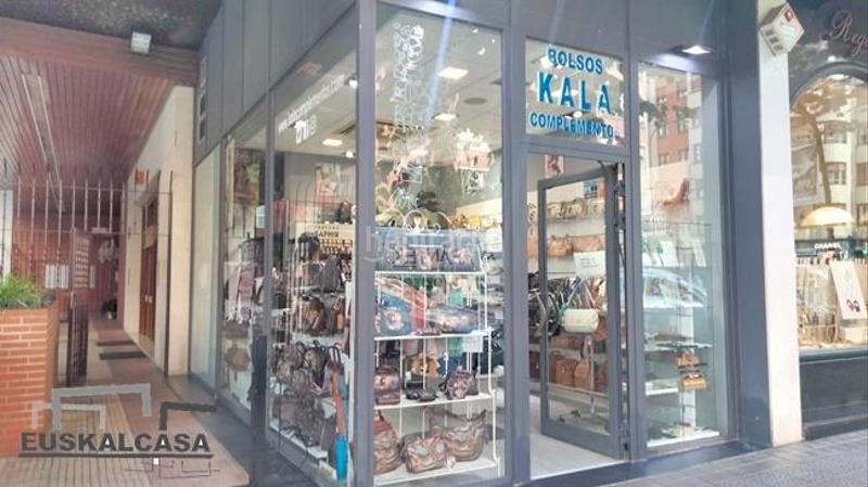 Foto 784924e8-af55-4d9e-a306-2d3d3e9c7ad6. Lloguer local comercial a Sabino Arana-Jesuitas Bilbao