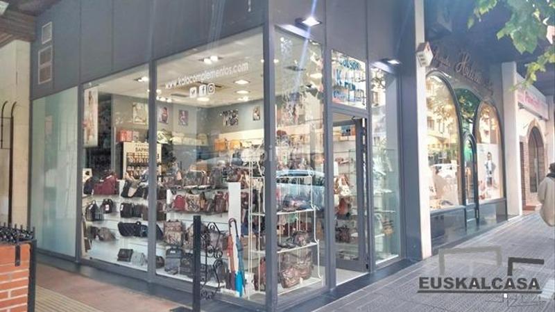 Foto f0083ca7-ba30-4150-bba2-cd4697418bdc. Location local commercial dans Sabino Arana-Jesuitas Bilbao
