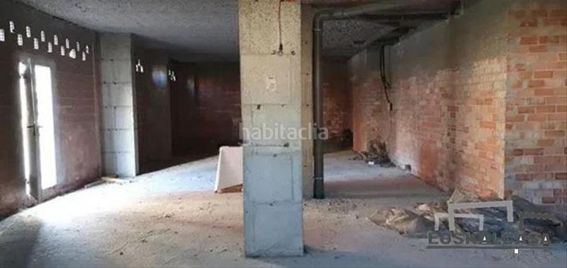 Foto fdcbba3f-90a9-4a42-84bd-6e54ce5efb17. Local comercial  haciendo esquina en Bilbao