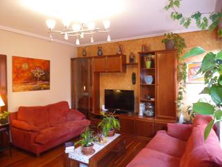 Etagenwohnung en Rekalde Centro. Ocasion!!! 4 hab. garaje y trastero junto a sabino arana