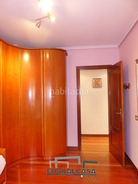 Foto 03f38fea-2290-4c75-bd09-b4c32029179e. Pis amb calefacció aparcament a Rekalde Centro Bilbao