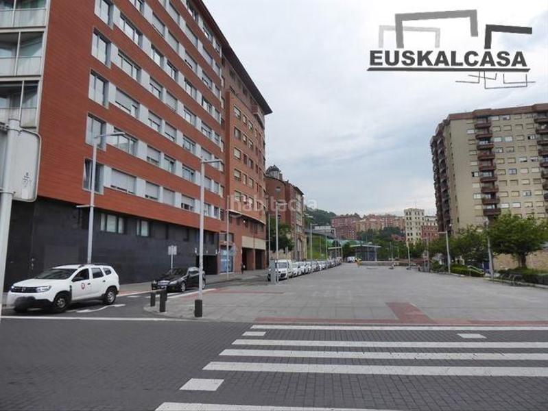 Foto 0ce89125-458a-462d-aad4-d7622a408e8b. Pis amb calefacció aparcament a Rekalde Centro Bilbao