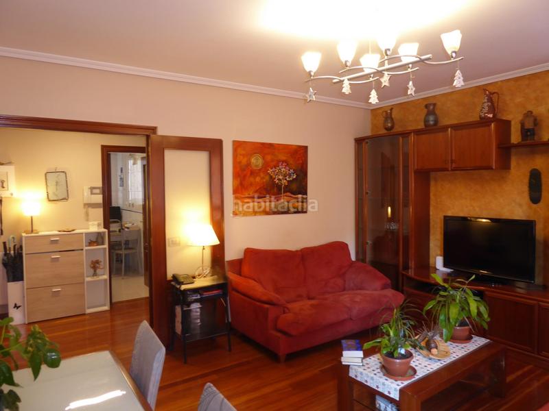 Foto 11d7e5ca-cf5c-408e-bf9a-9d84ca1c6526. Pis amb calefacció aparcament a Rekalde Centro Bilbao