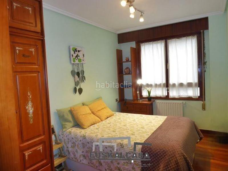 Foto 46c358c6-c0ef-4d70-91ca-3f301b4e9a27. Pis amb calefacció aparcament a Rekalde Centro Bilbao