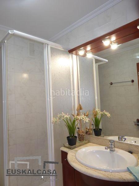 Foto 6e2d2508-4a7a-465e-b4fe-0585268e9743. Pis amb calefacció aparcament a Rekalde Centro Bilbao