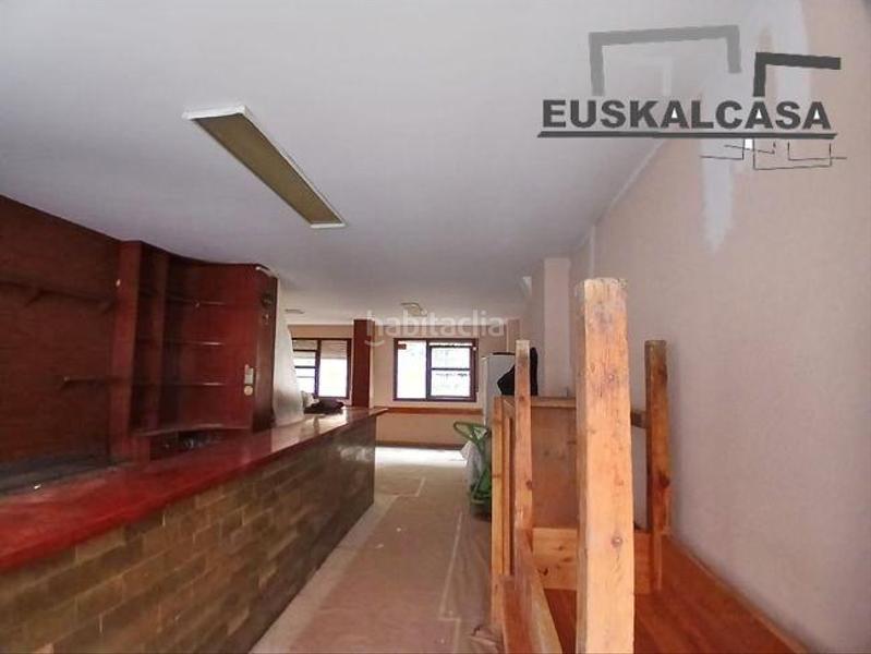 Foto 435c8296-4ee0-45b2-8195-7d242e60e630. Local comercial ideal para txoko y con posibilidad de hacer vivienda en Santurtzi