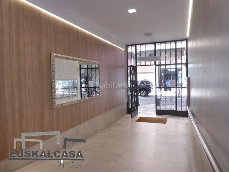 Foto 1a928ee2-3c1e-45f5-8adc-2815f1ac68de. Oficina  totalmente reformada en el centro en Bilbao