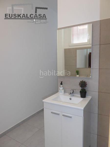 Foto 81ebd8a6-d959-4462-b1c8-29a2e0ceeebe. Oficina  totalmente reformada en el centro en Bilbao