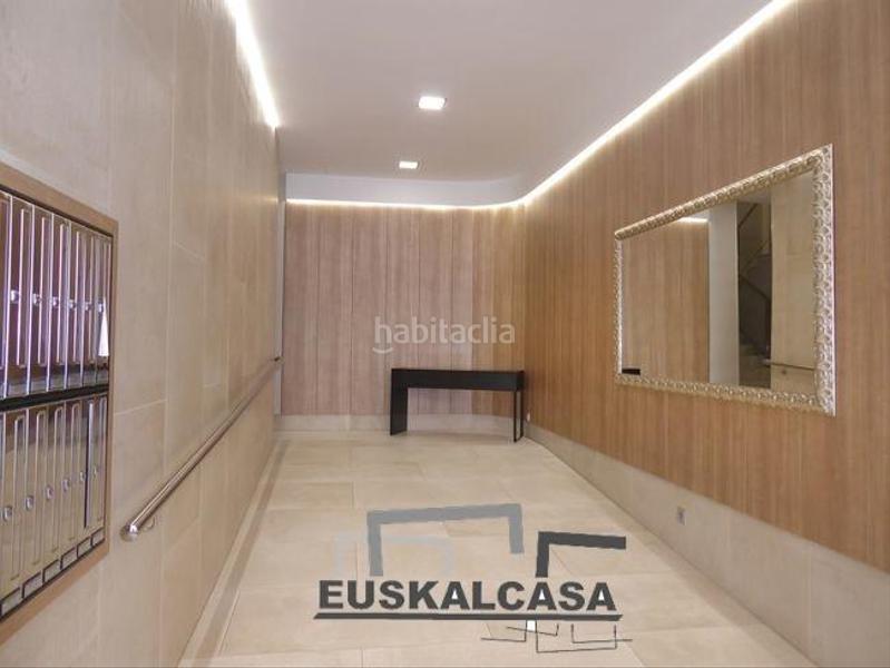 Foto adb02ebc-f3b9-4d85-ad5b-247c02832c29. Oficina  totalmente reformada en el centro en Bilbao