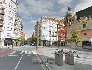 Appartement à Zona Indautxu. Excelente vivienda en el centro de bilbao. para reformar.