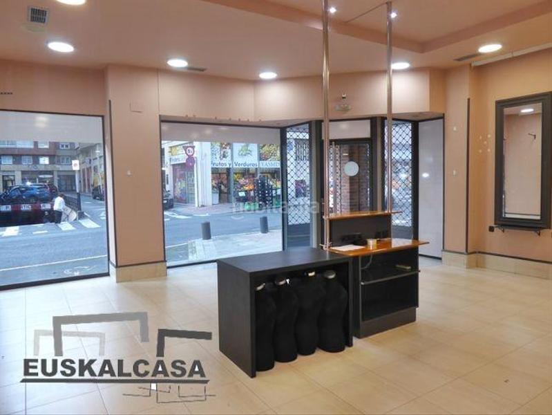 Foto 0a4ef710-4d85-4c57-82f7-d362700d090b. Alquiler local comercial ocasion negocio céntricola casilla!!! en Bilbao