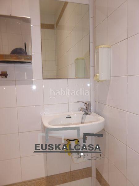 Foto 5f4f00ff-ed86-4a65-baec-03cd19e842d2. Alquiler local comercial ocasion negocio céntricola casilla!!! en Bilbao
