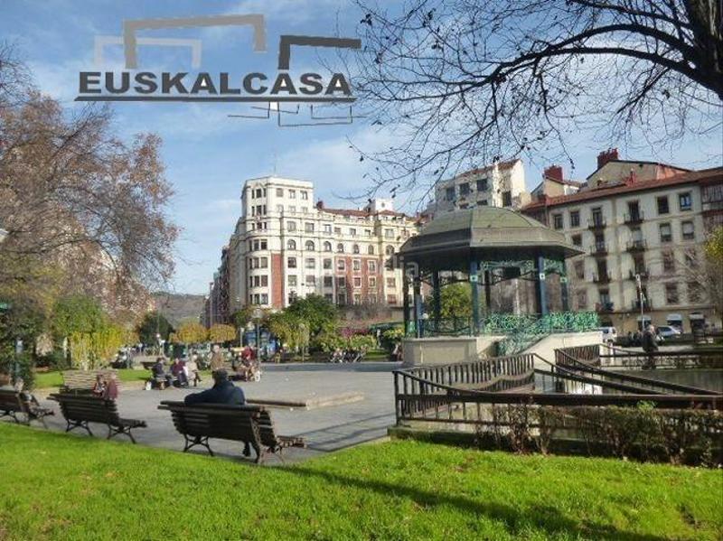 Foto aa7b6b2a-5293-42a7-be08-c05fd854bf37. Location local commercial dans Ametzola Bilbao