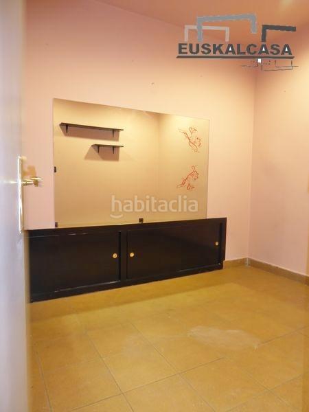 Foto c45ee4f2-1e1c-4e79-b747-bfed31d5da1b. Location local commercial dans Ametzola Bilbao