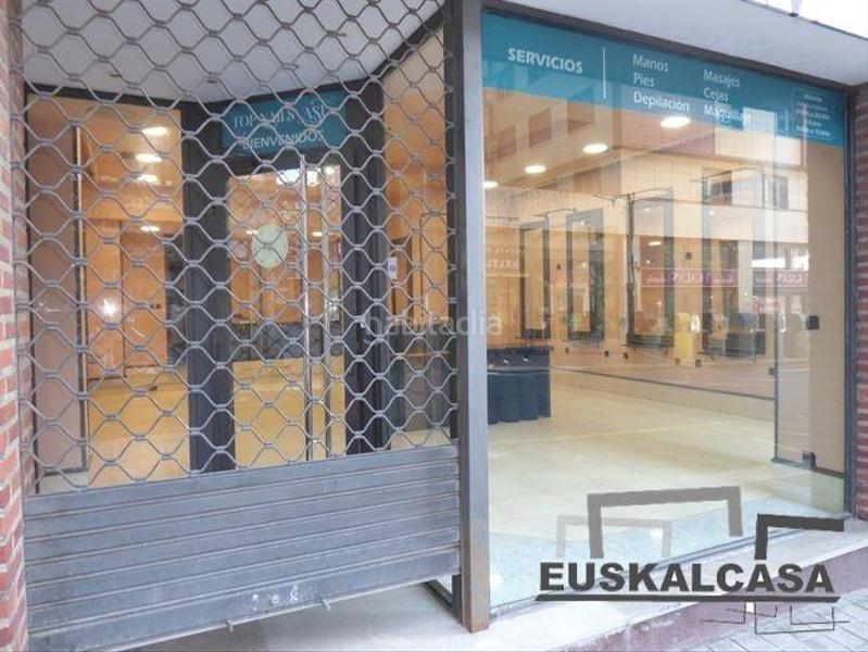 Foto ea9da56c-f51f-43b3-b6c1-5cb46a2f0d5f. Location local commercial dans Ametzola Bilbao