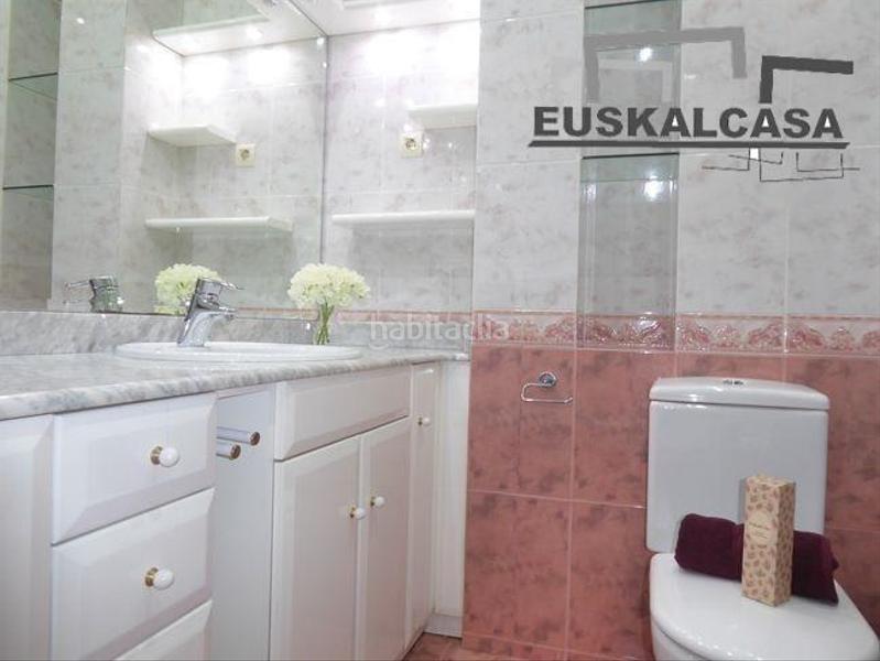 Foto aa62b89b-f8fe-4562-8321-9abfe7760cc7. Appartamento con riscaldamento parcheggio in Basurtu Bilbao