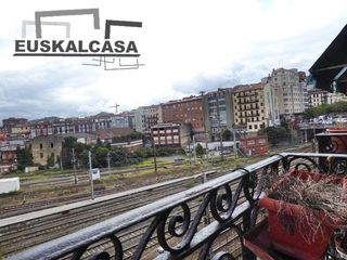 Etagenwohnung in Zabalburu. Magnifica oportunidad en el centro de bilbao!!!!!