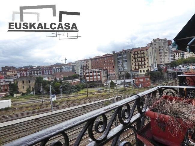 Foto e0b01d7a-6239-4c90-82b1-37e88a881732. Pis amb calefacció a Zabalburu Bilbao
