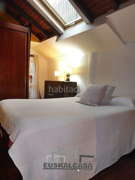 Foto 2bd14565-42c9-4b97-a8c2-bf792bfa5283. Piso ático en Casco Viejo en Casco Viejo Bilbao