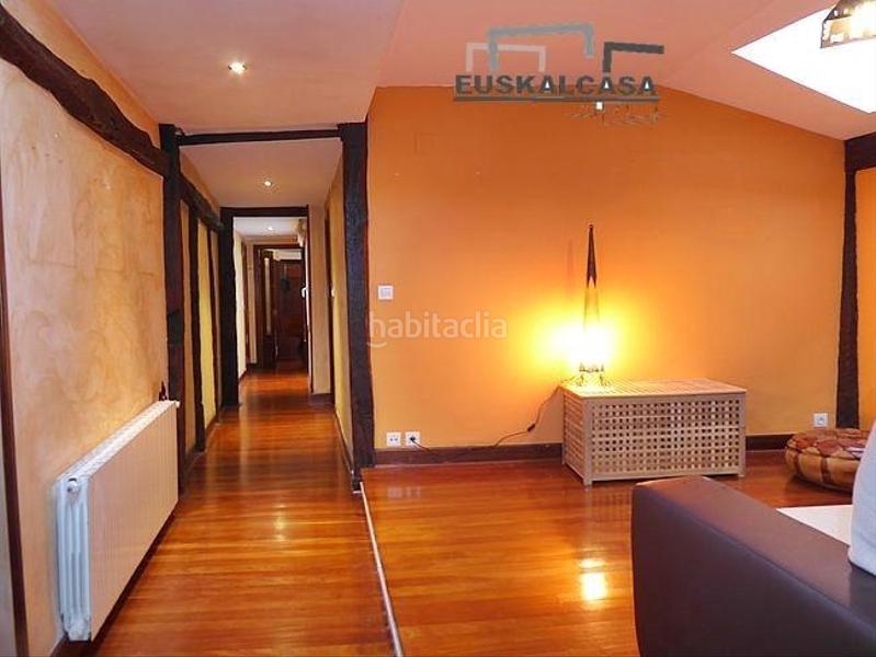 Foto aad81bea-b4e6-4ade-9c6c-3b8739308a9a. Piso ático en Casco Viejo en Casco Viejo Bilbao