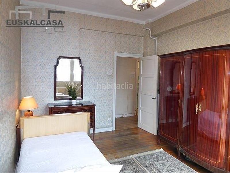 Foto aed1d98d-eab5-489e-9968-c8450ed495c0. Flat with heating in Zona Indautxu Bilbao