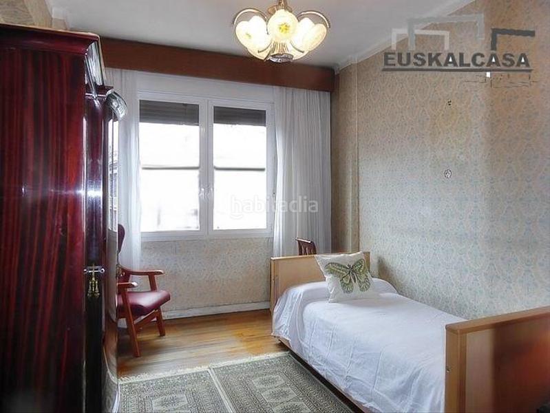 Foto e2d075c8-3680-4f47-a158-381b5e6e649d. Flat with heating in Zona Indautxu Bilbao