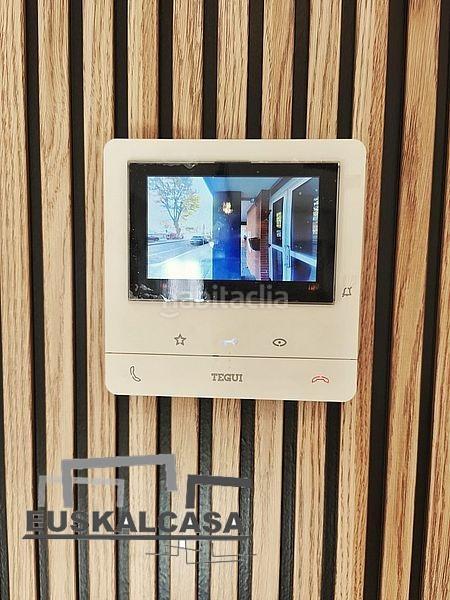 Foto 035177b5-4a5c-4743-87f9-d3f026a4ec20. Pis amb calefacció aparcament a Santutxu-Basarrate Bilbao