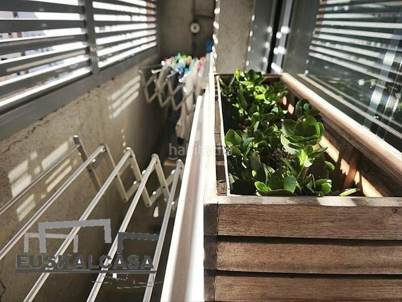 Foto 53d1c1a3-40ec-45f5-8719-b4052b2f7f0f. Pis amb calefacció aparcament a Santutxu-Basarrate Bilbao