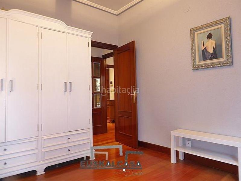 Foto 1157dffb-22f0-4797-ab13-471e30bd94c9. Pis amb calefacció a Centro-Ariz-Uribarri Basauri