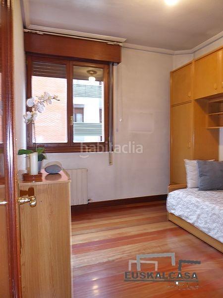 Foto feeab9cd-a422-4c9f-add5-261902537801. Pis amb calefacció a Centro-Ariz-Uribarri Basauri