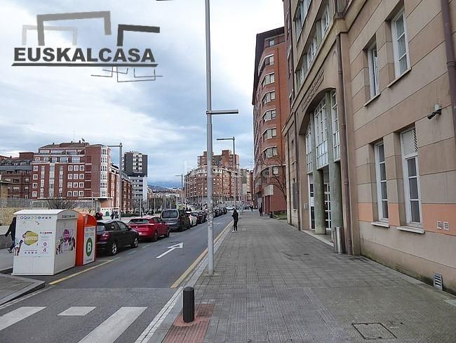 Foto 3f5f3c42-f16f-4333-9687-ab5c198ca711. Pis amb aparcament a Rekalde Centro Bilbao