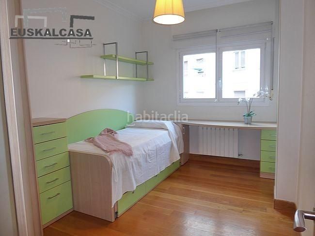 Foto a13a0b85-62eb-4585-8876-32ce6e76a719. Pis amb aparcament a Rekalde Centro Bilbao