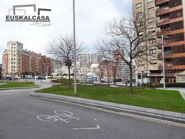 Foto e7ad5d04-4169-4c6c-a8ca-17bd1871349f. Pis amb aparcament a Rekalde Centro Bilbao