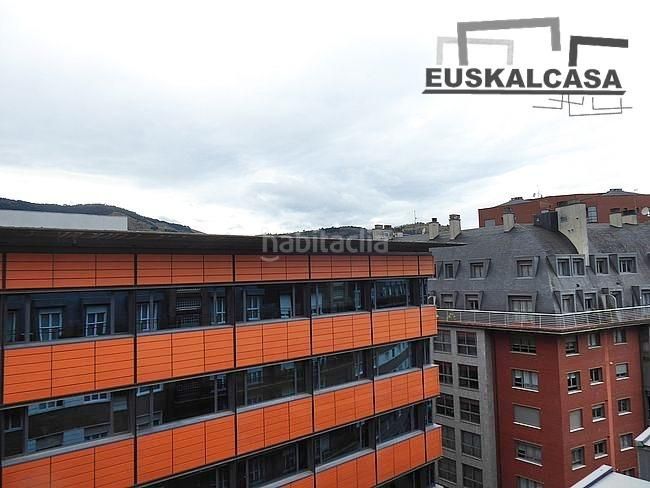 Foto 411c6637-c9e2-4ecd-93a6-4a66862f4d24. Pis amb calefacció aparcament a Miribilla Bilbao