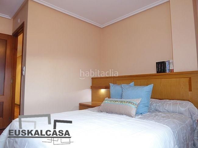 Foto b2468fac-ed79-4eec-9b47-d4ebb585809a. Pis amb calefacció aparcament a Miribilla Bilbao