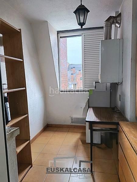 Foto d694883c-2e5b-4311-9043-973e1e5cc119. Pis amb calefacció aparcament a Miribilla Bilbao