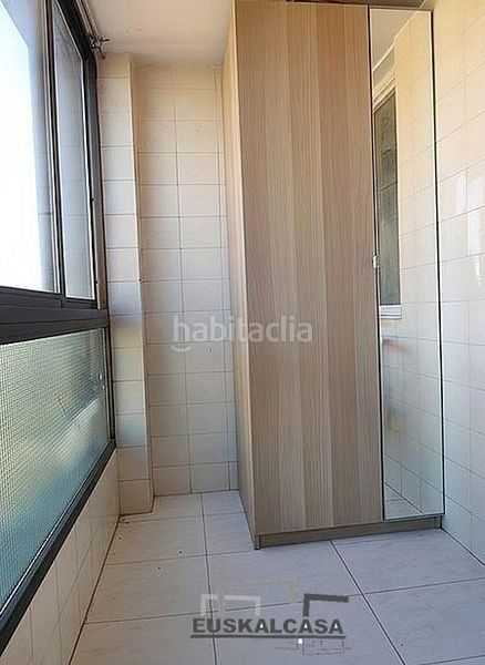 Foto 5d1cd2d4-c395-48f7-9ebe-b63140d1ada6. Pis amb calefacció a Altamira Bilbao