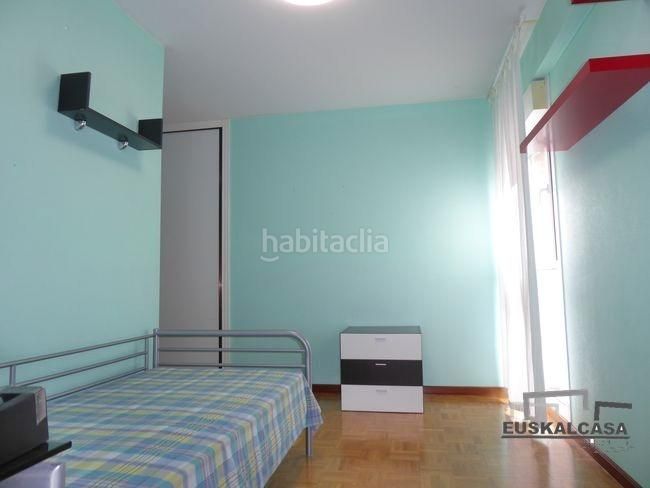 Foto 37e6b020-3118-4f95-966c-923702bccc05. Pis amb aparcament a Miribilla Bilbao