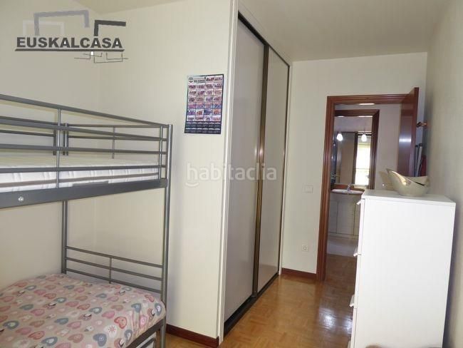 Foto 6002ef4f-350f-4c5e-9a07-e20ae9060a08. Pis amb aparcament a Miribilla Bilbao