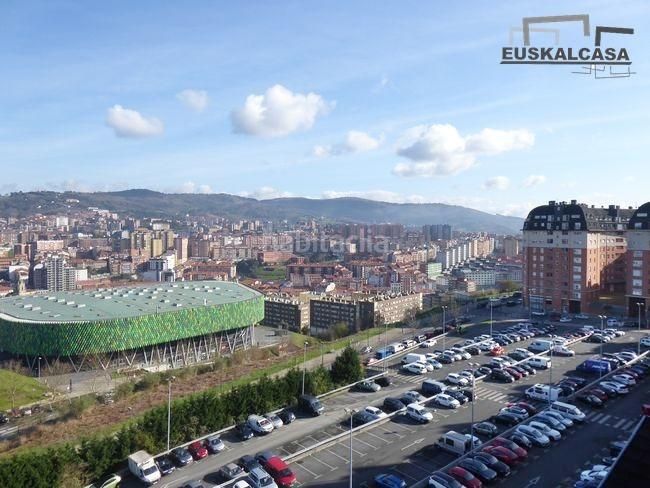 Foto af2f29e3-3b13-4027-ab5a-494e2f444fc0. Pis amb aparcament a Miribilla Bilbao