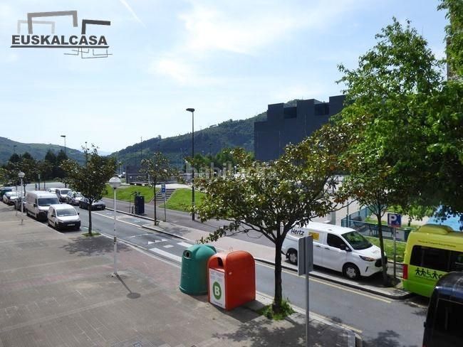 Foto ccdf4dc8-0e25-4b6b-8293-a284675484ec. Pis amb aparcament a Miribilla Bilbao