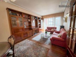 Flat in Ametzola. La casillaindautxu. exterior total  4 hab. opción garaje directo