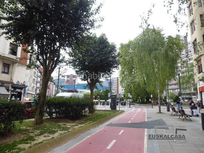 Foto 120dc7ff-3f7a-4f21-b834-178ea10b52f7. Pis amb aparcament a Ametzola Bilbao