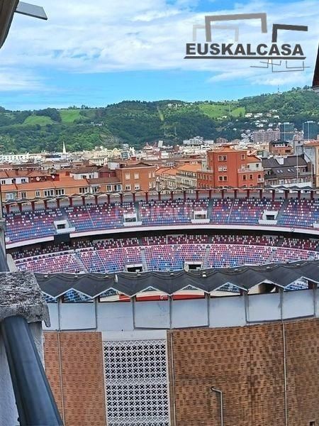 Foto b4a697a9-6907-48db-a34d-50d0ecd87a8c. Pis amb aparcament a Ametzola Bilbao