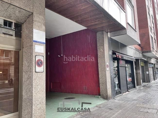 Foto 4563106d-0128-4292-b66d-3bbbecad7c9f. Aparcament cotxe a Alhóndiga Bilbao