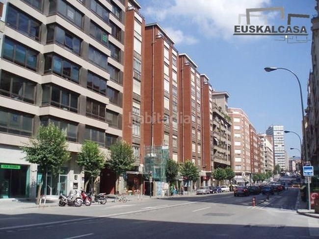 Foto 843a1677-ca93-4422-8291-57fd87982bdb. Aparcament cotxe a Alhóndiga Bilbao